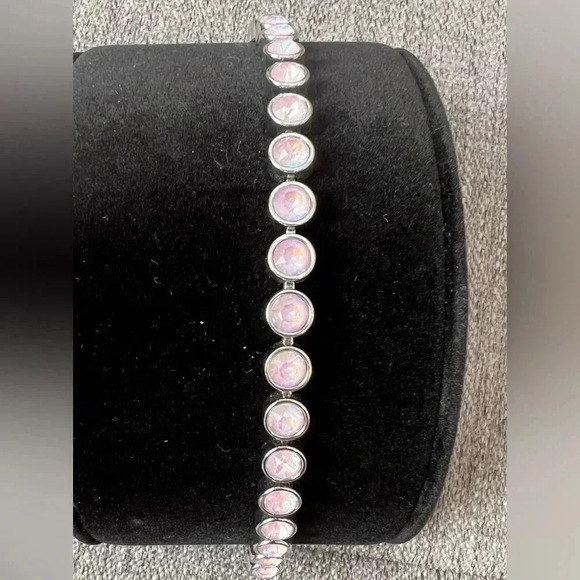 NWOB Touchstone Crystal by Swarovski Lavender Delite Ice Bracelet (retired) - Picture 3 of 5